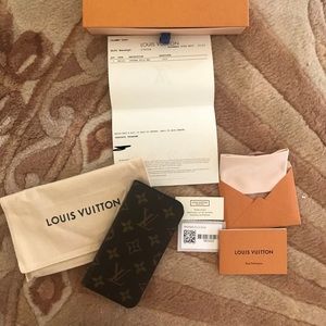 Authentic Louis Vuitton IPhoneX Folio MNG